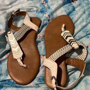 7.5 Sandals